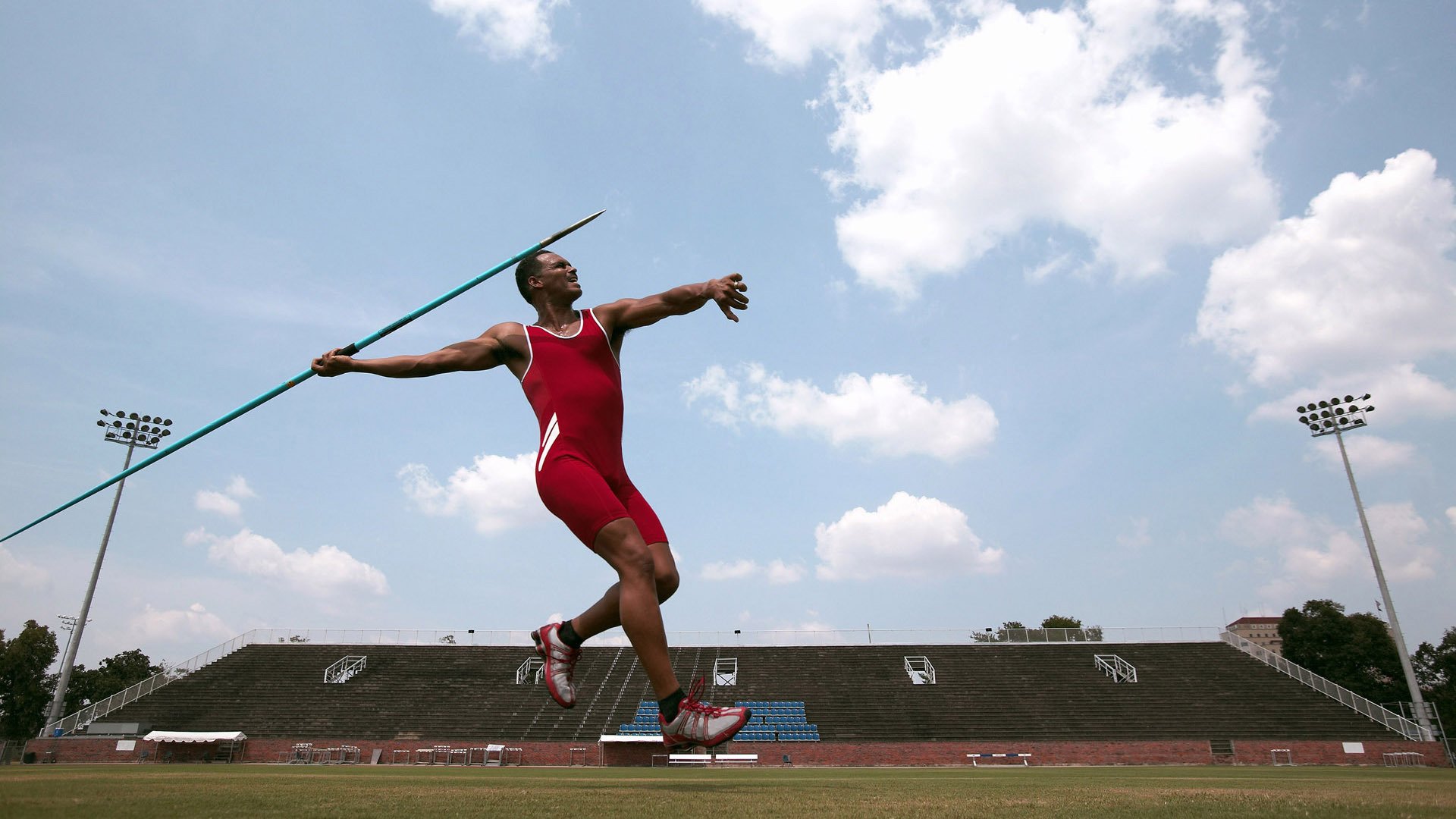 当独舞者点亮绿茵，弗拉霍维奇如何在红牛狂奔的草原上成为唯一主宰